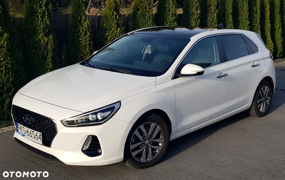 Hyundai i30 1.6 CRDi BlueDrive Premium DCT - 3