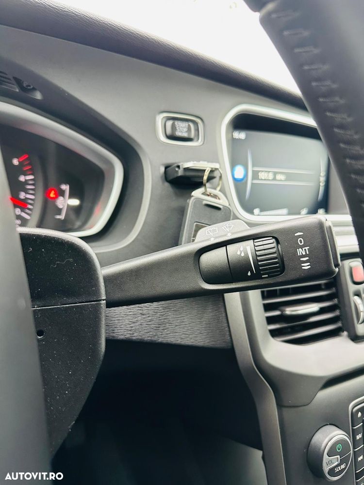 Volvo V40 - 21