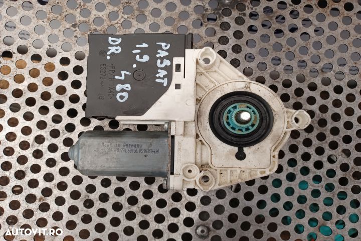Motoras macara geam fata dreapta 1K0959792 Volkswagen VW Passat B6 [2 - 2