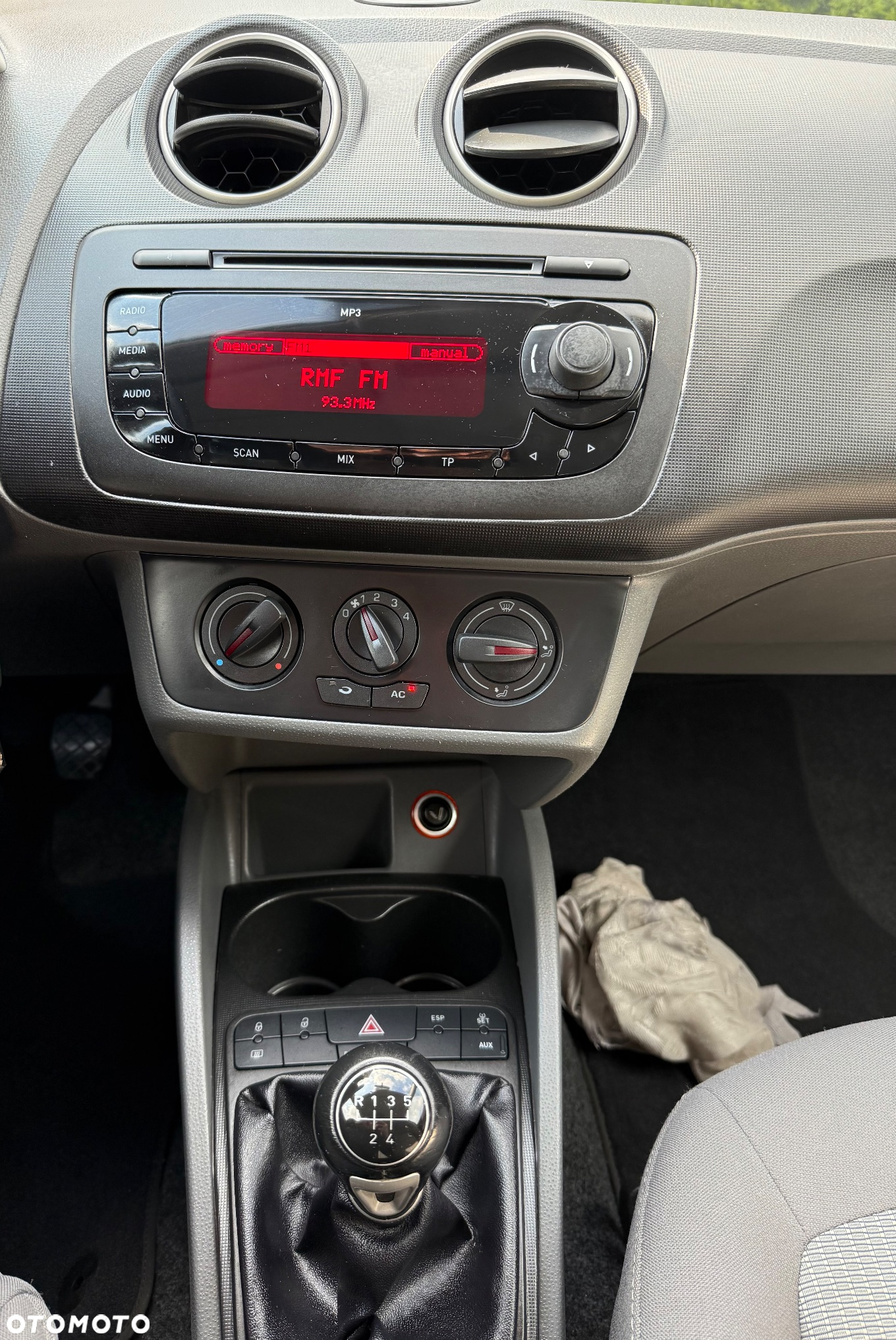Seat Ibiza 1.4 16V Style - 27