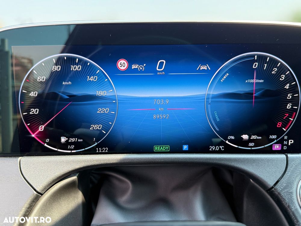 Mercedes-Benz E 400e 4Matic 9G-TRONIC - 25