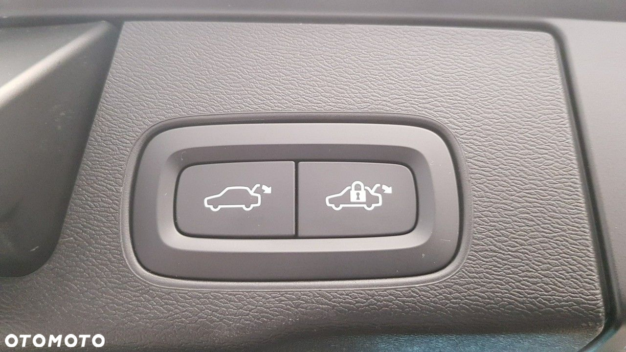 Volvo XC 60 - 22