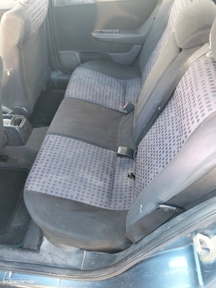 Opel Astra 1.6i Sport - 10