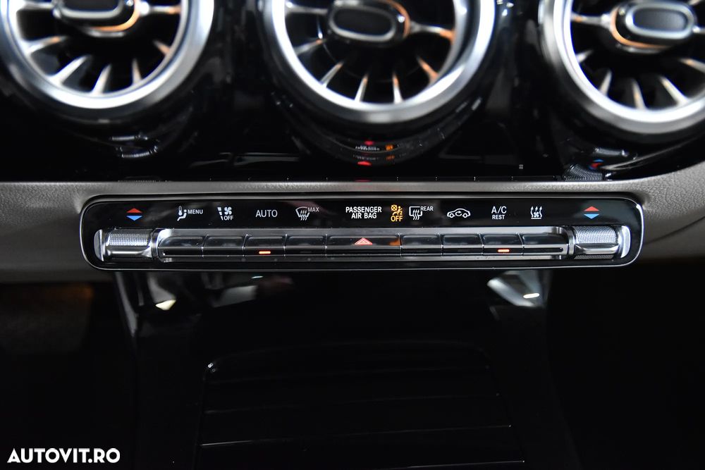 Mercedes-Benz A 250 e 8G-DCT - 17