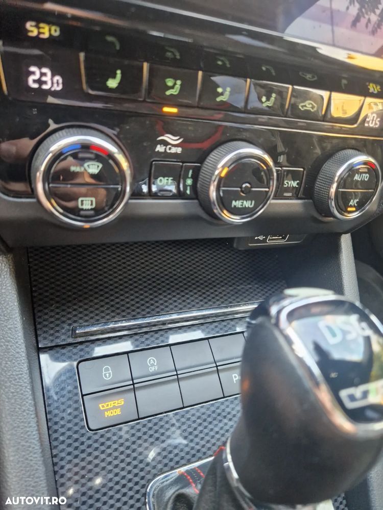 Skoda Octavia 2.0 TDI RS DSG - 5