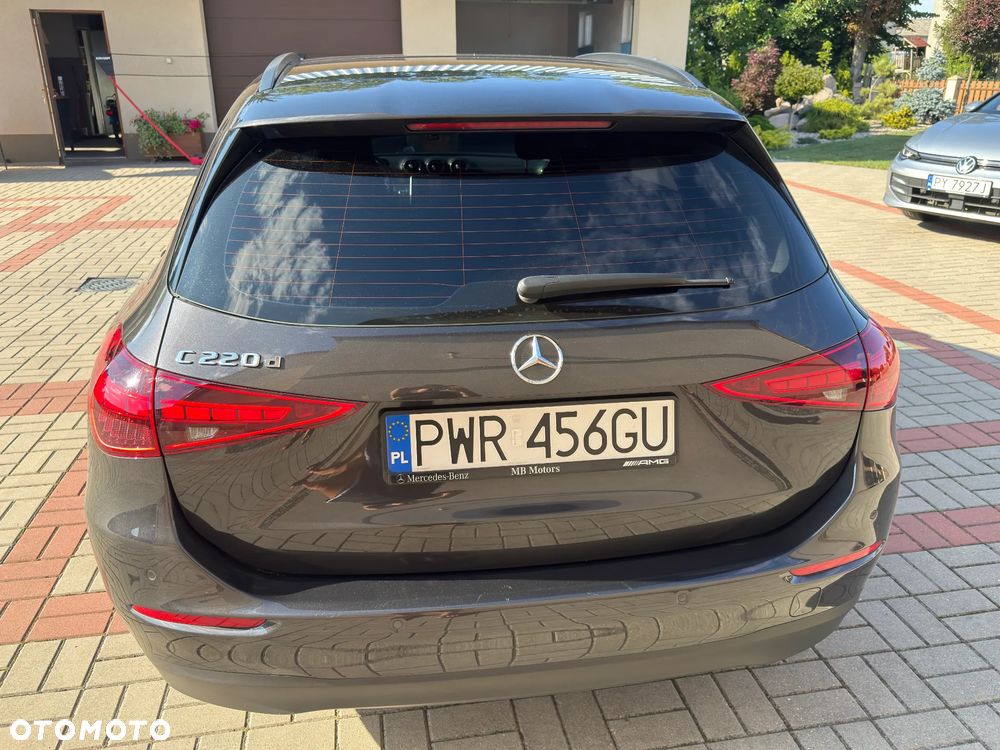 Mercedes-Benz C-Class 2023 photo 5