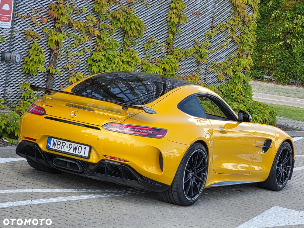 Mercedes-Benz AMG GT R - 26