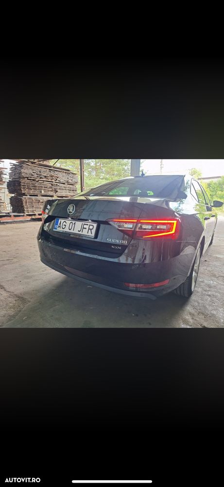 Skoda Superb 2.0 TDI DSG 4X4 Ambition - 16