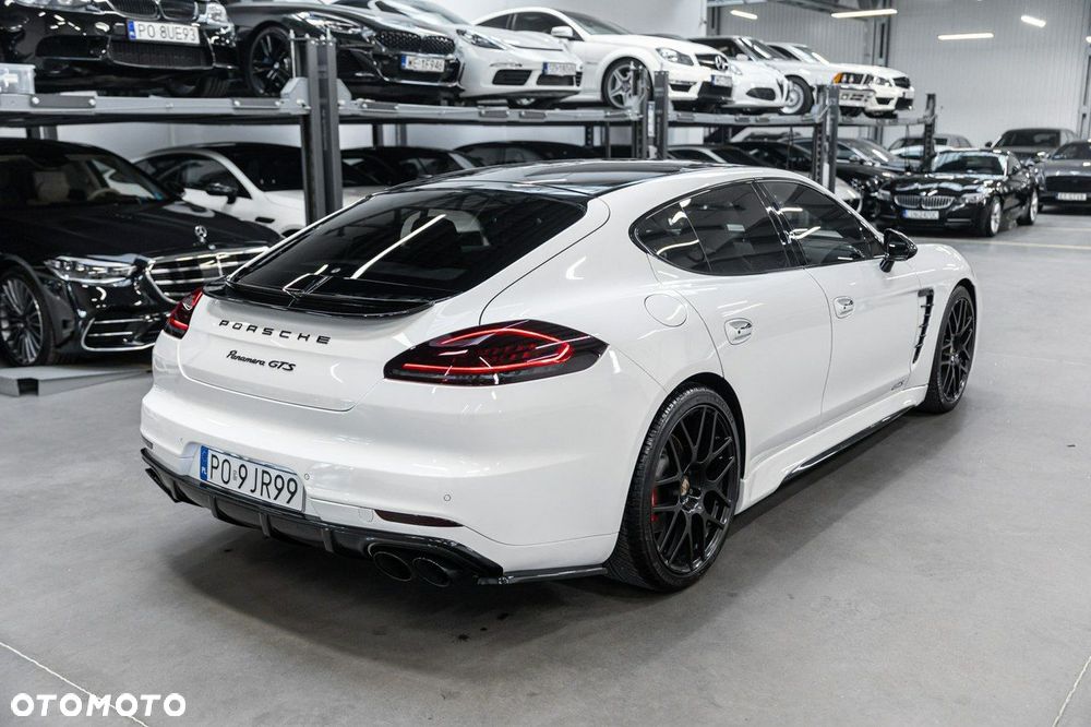 Porsche Panamera - 14