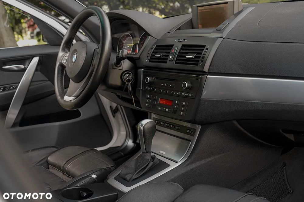 BMW X3 xDrive25i Edition Exclusive - 14