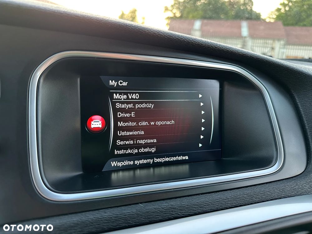 Volvo V40 Cross Country D2 Drive-E Ocean Race - 40