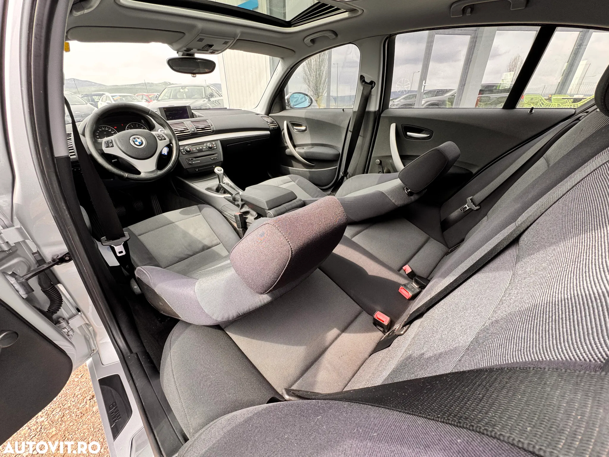 BMW Seria 1 116i - 23
