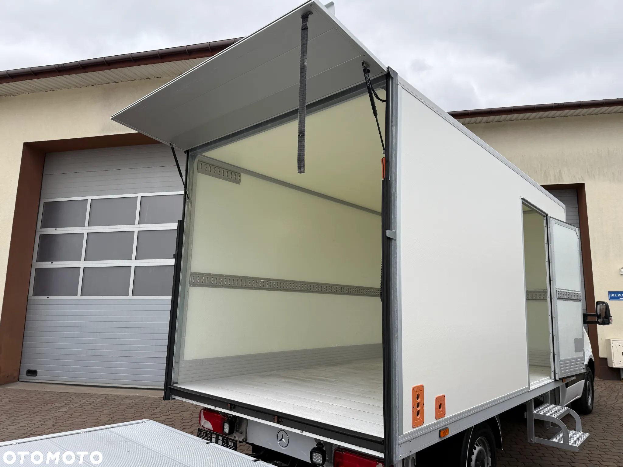 Mercedes-Benz Sprinter 3.0 V6 Izoterma Winda - 9