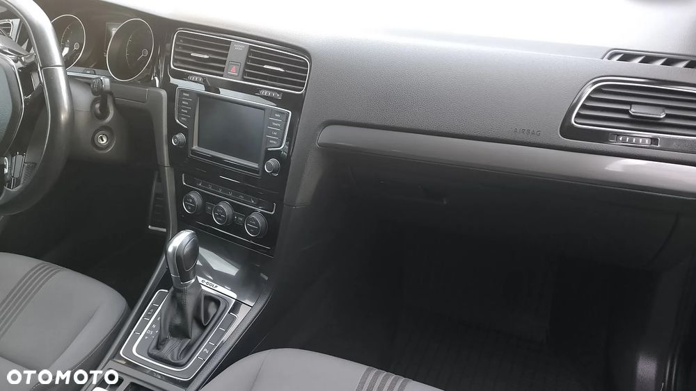 Volkswagen Golf 2.0 TDI BMT Highline DSG - 19