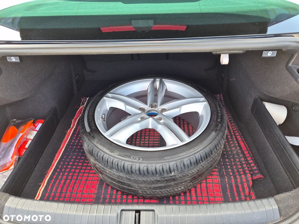 Volkswagen Passat 2.0 TDI (BlueMotion Technology) DSG Highline - 18