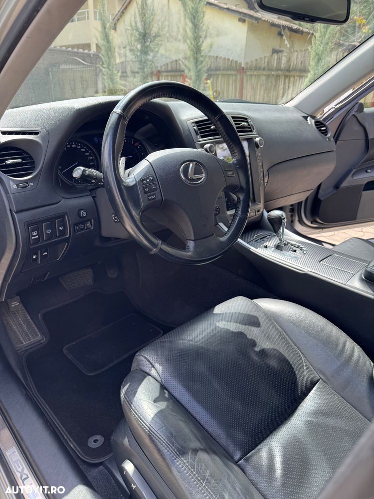 Lexus Seria IS 250 Executive Line - 3