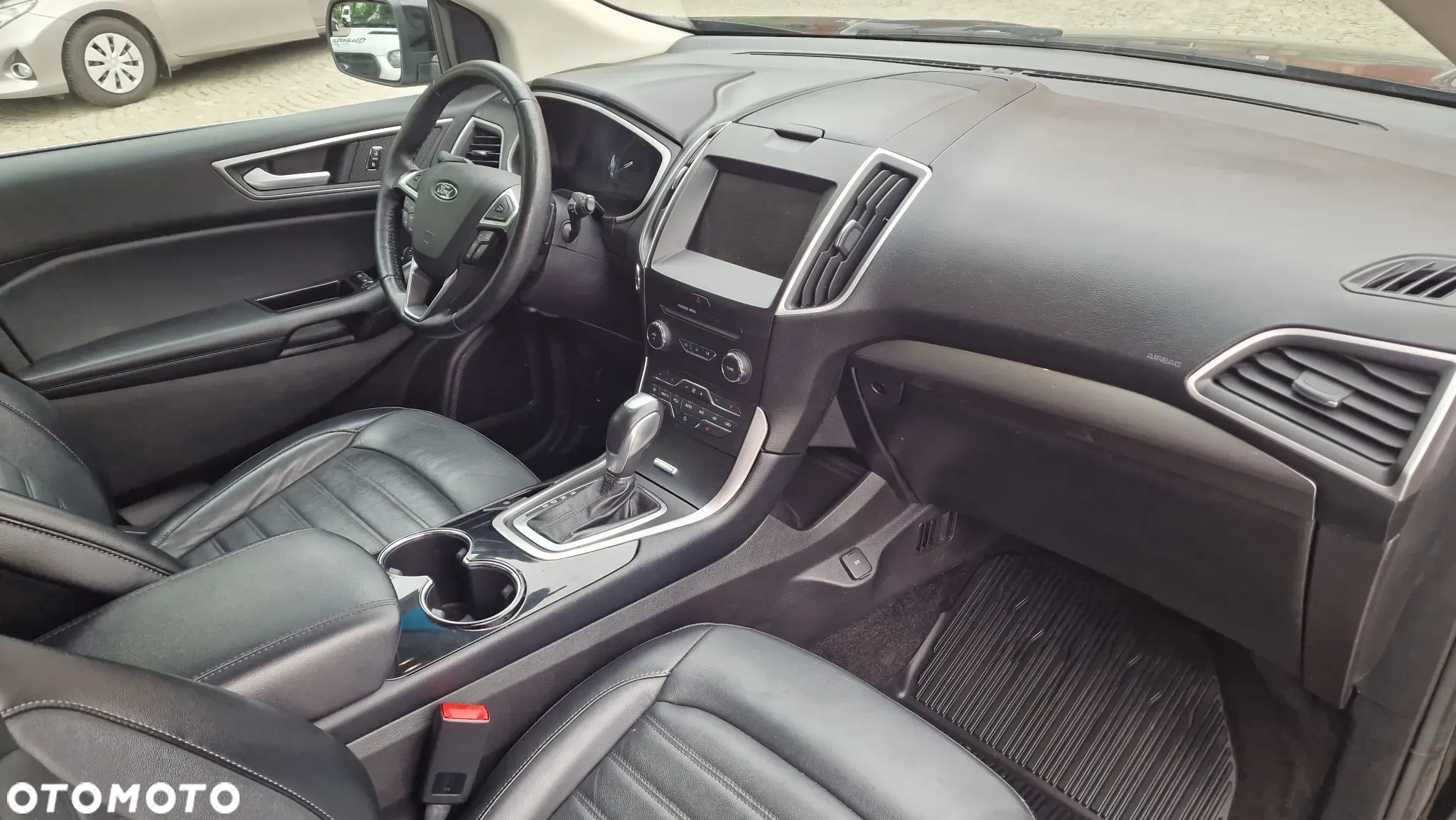 Ford Edge - 25
