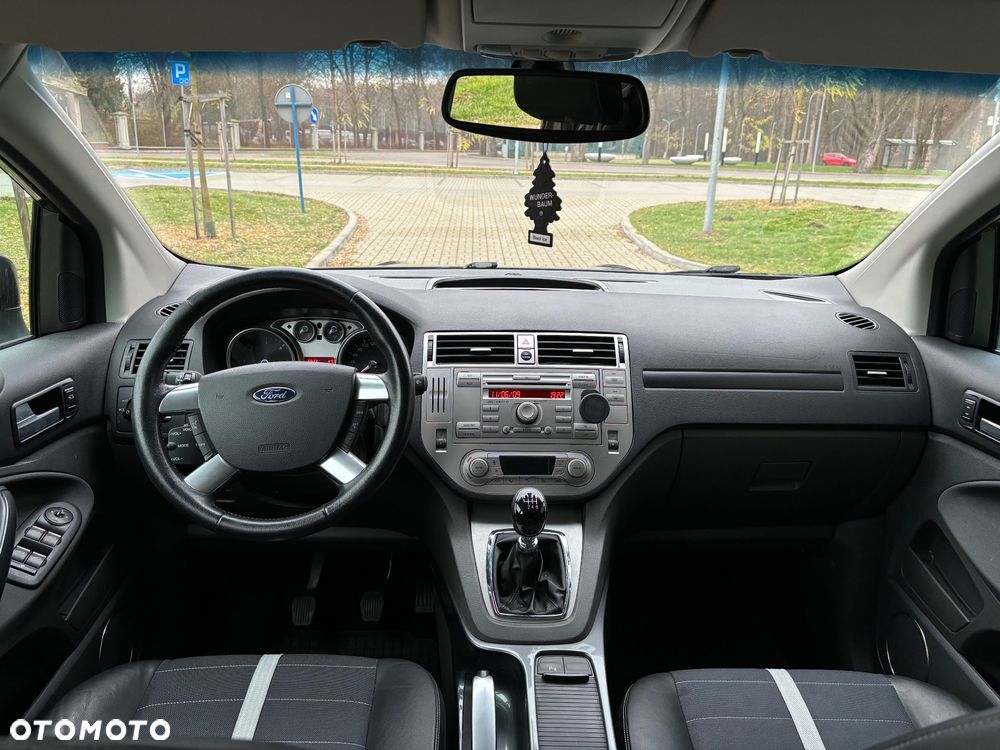 Ford Kuga 2.0 TDCi 4x4 Titanium - 5