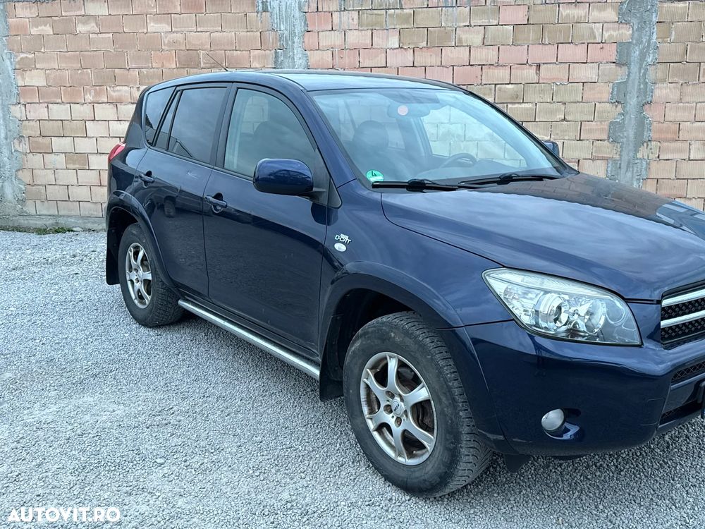 Toyota RAV4 2.2 D-CAT 4x4 Executive - 3