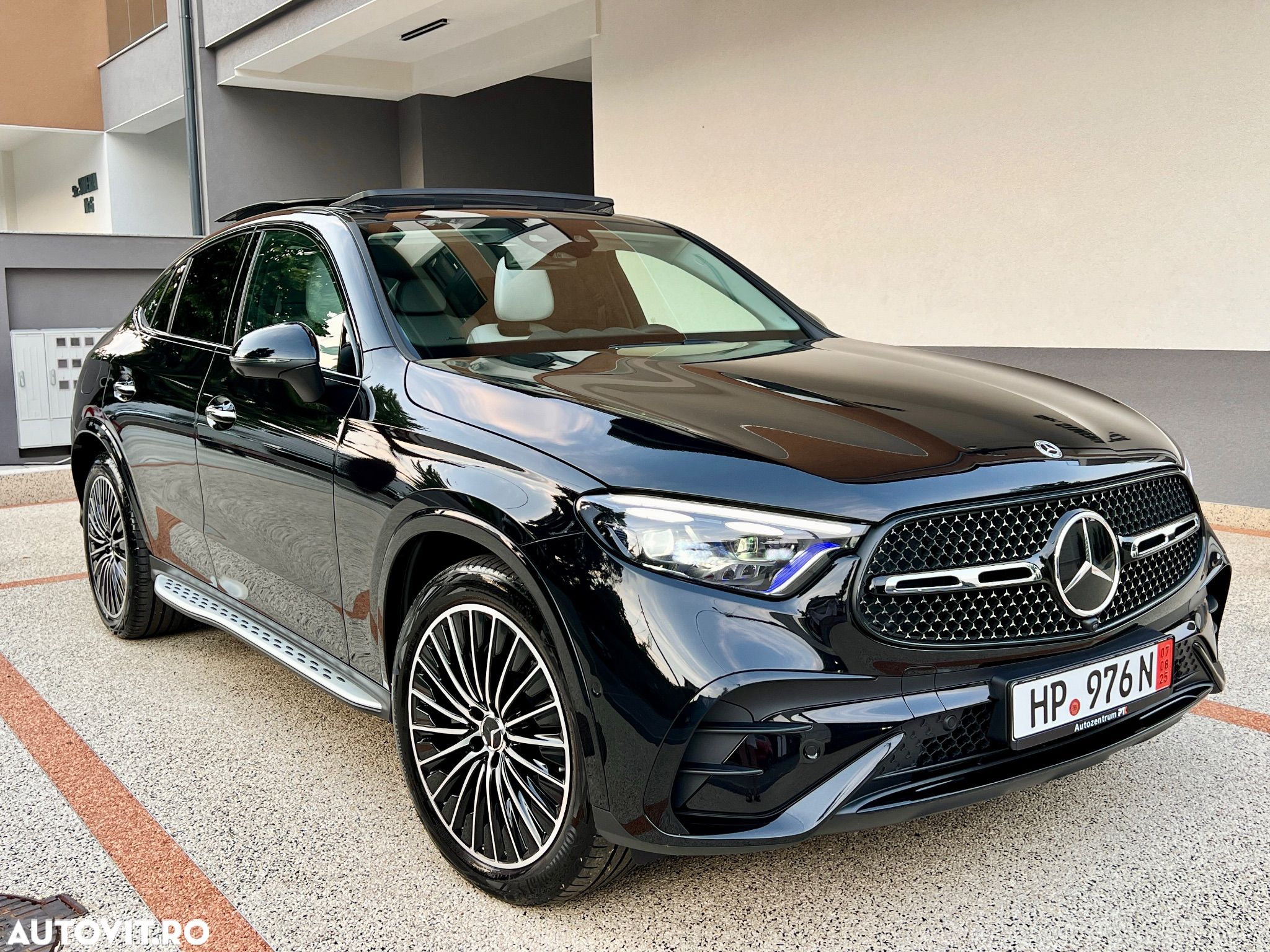 Mercedes-Benz GLC Coupe 200 4Matic 9G-TRONIC Edition AMG Line - 1