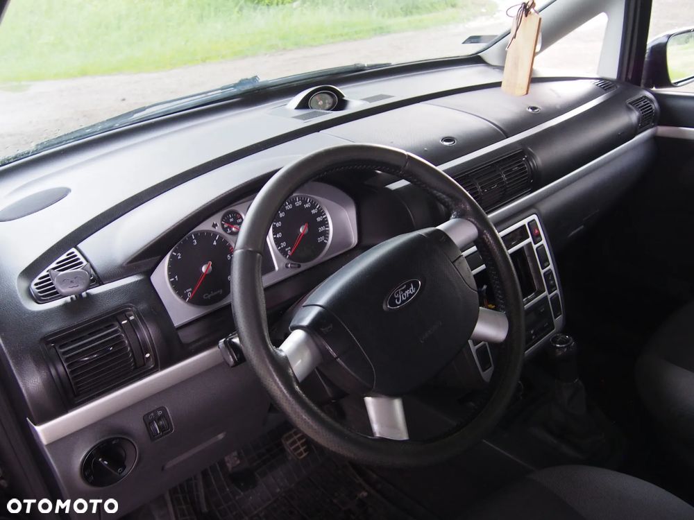 Ford Galaxy TDI Ghia - 15