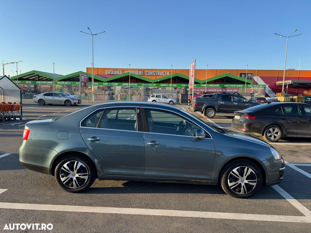 Volkswagen Jetta 1.6 Comfortline - 7