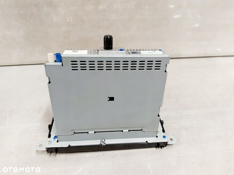 RENAULT CLIO 4 IV RADIO FABRYCZNE NAWIGACJA KOD 281153868R - 9