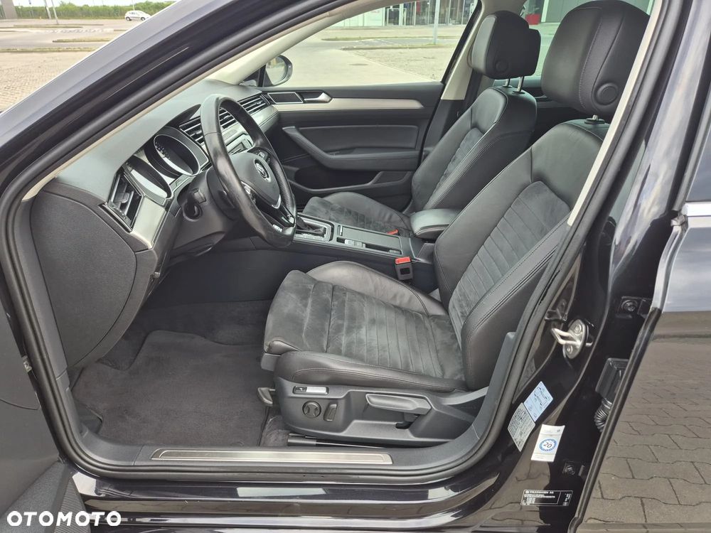 Volkswagen Passat 2.0 TDI SCR DSG Highline - 27