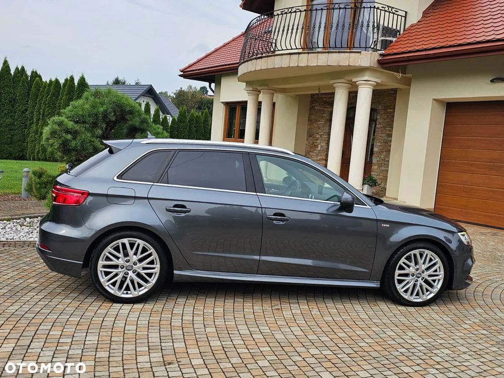 Audi A3 Sportback 2.0 TDI (clean diesel) quattro S tronic S line Sportpaket - 26