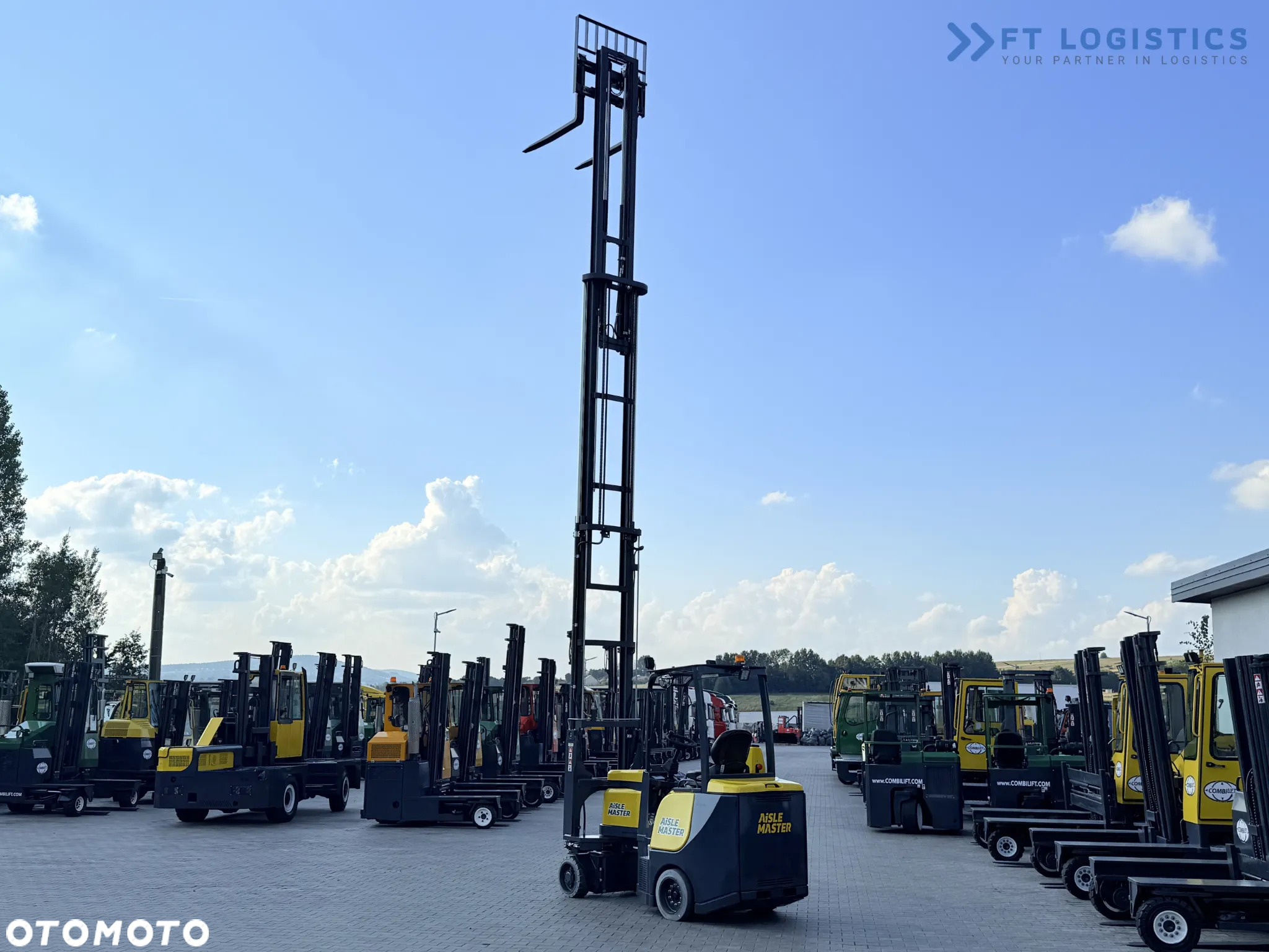 Combilift AISLE MASTER 20SHE / PRZEGUBOWY WÓZEK WIDŁOWY / TRIPLEX 8500MM / ELEKTRYCZNY / WOLNY SKOK / PRZESUW WIDEŁ / NOWE OPONY / JEDYNE 1176H / STAN IDEALNY / Szeroka oferta wózków czterokierunkowych i bocznych, dopasowanych do różnorodnych potrzeb i zastosowań - 34