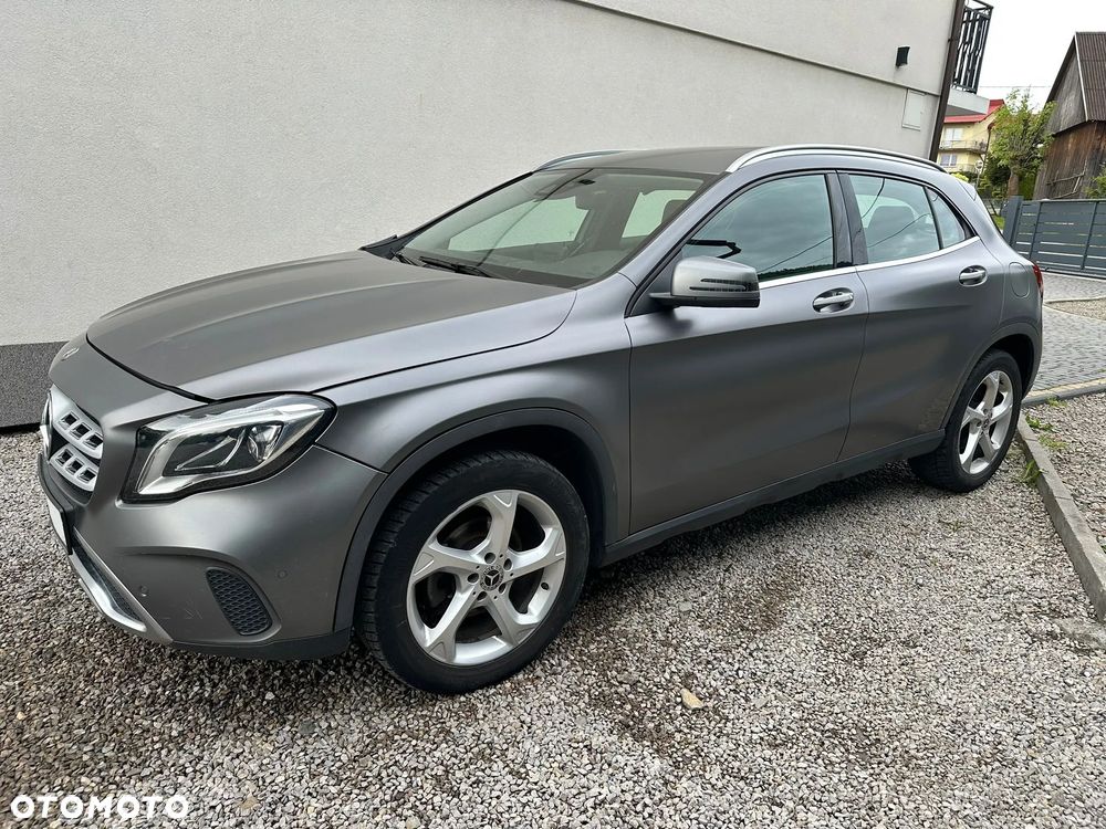 Mercedes-Benz GLA 200 7G-DCT - 1