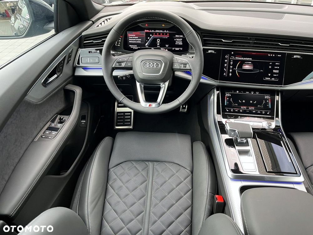 Audi SQ8 - 13