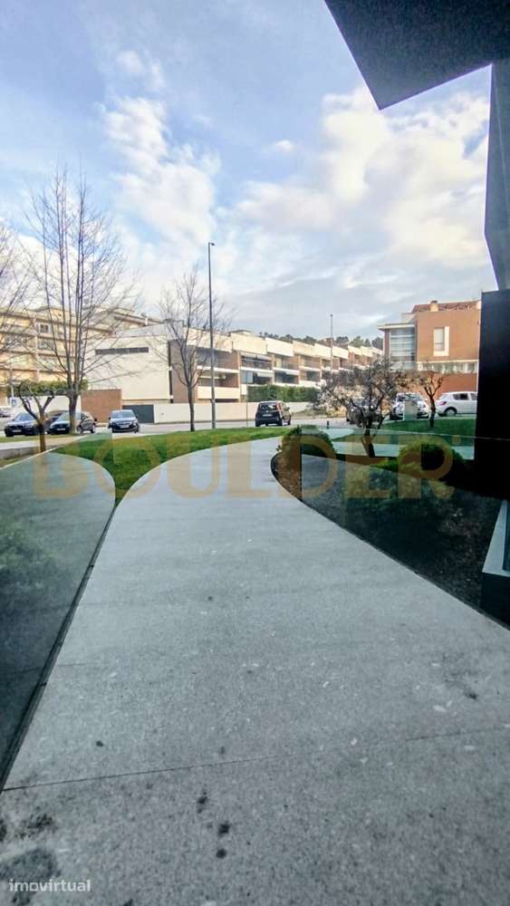 Apartamento T2 de Alto Padrão em Fraião – Braga - Grande imagem: 3/12