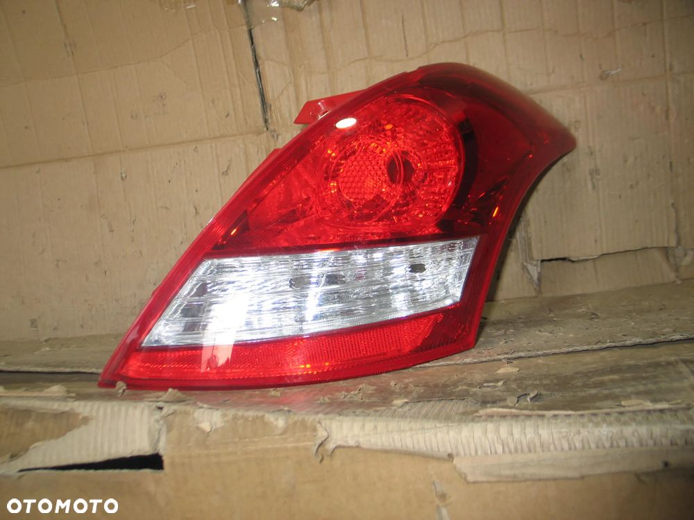 lampa tyl tylna suzuki swift sport V Mk7 35603-70L01 oryginal - 2