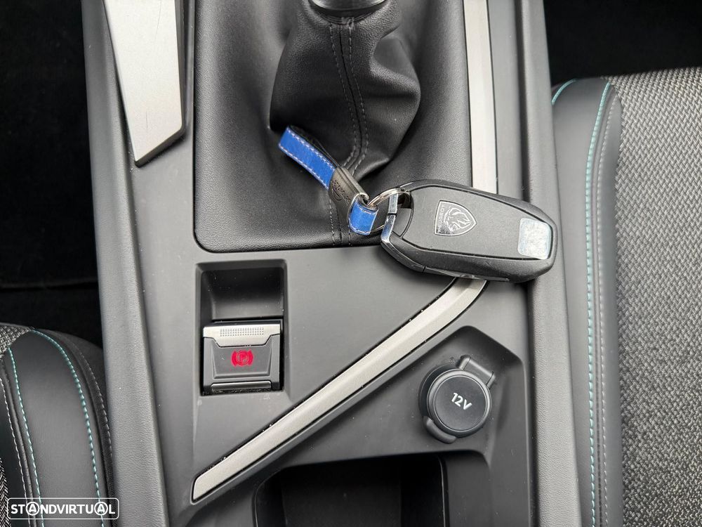 Peugeot 308 1.2 PureTech Allure - 21