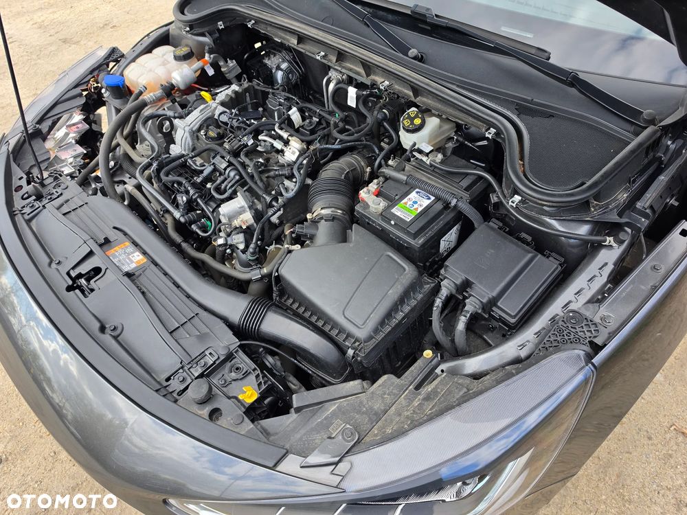 Ford Focus SW 1.0 EcoBoost S&S COOL&CONNECT - 29