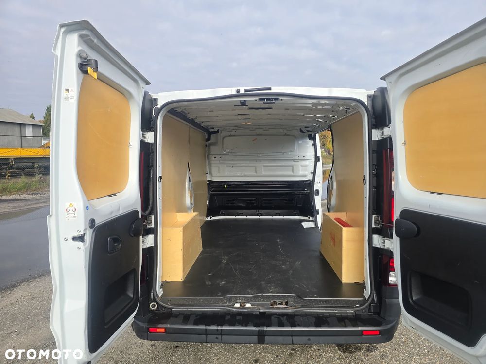 Renault Trafic - 12