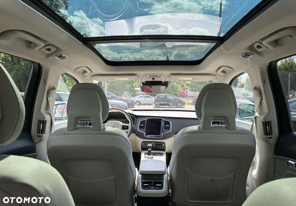 Volvo XC 90 - 28