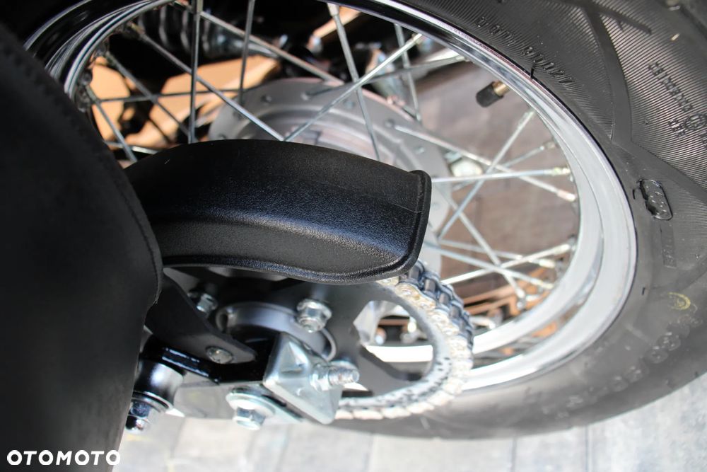 Suzuki Intruder - 24