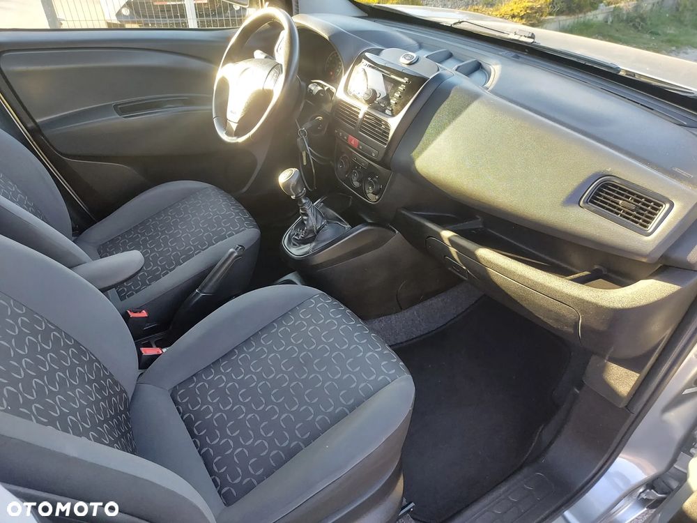 Fiat Doblo 1.4 16V Start&Stopp Dynamic - 21
