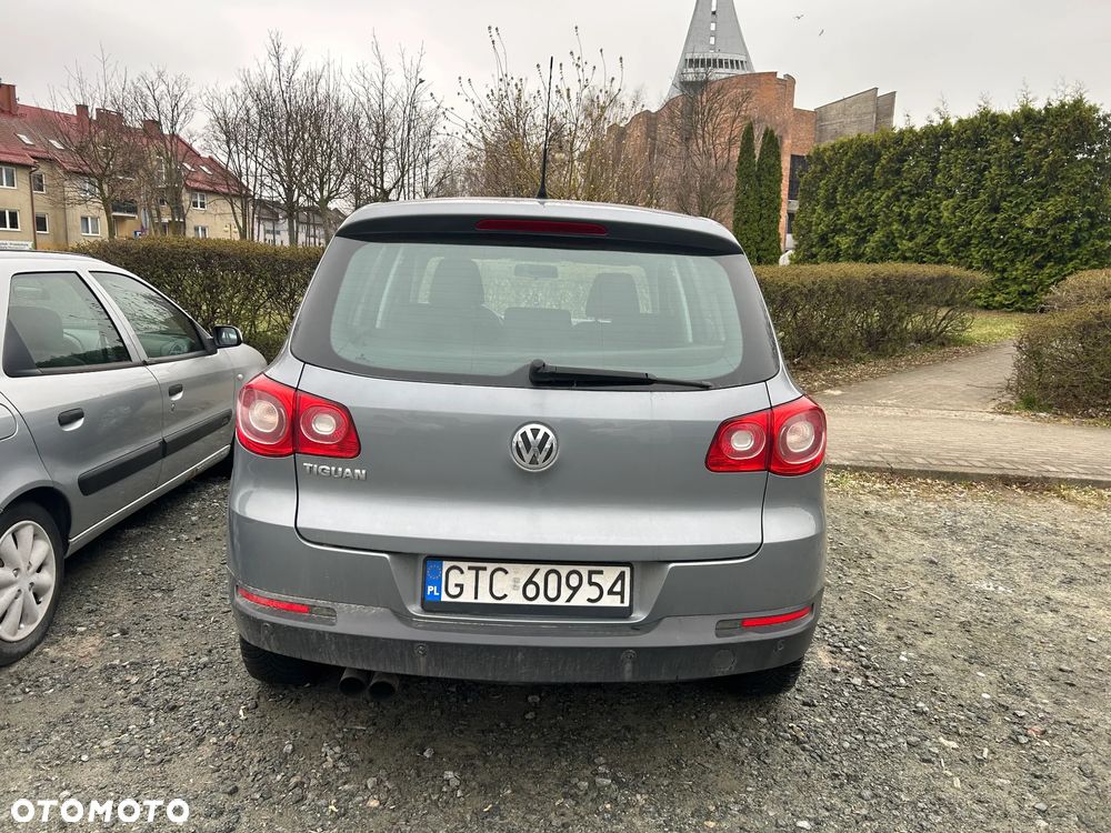 Volkswagen Tiguan - 6