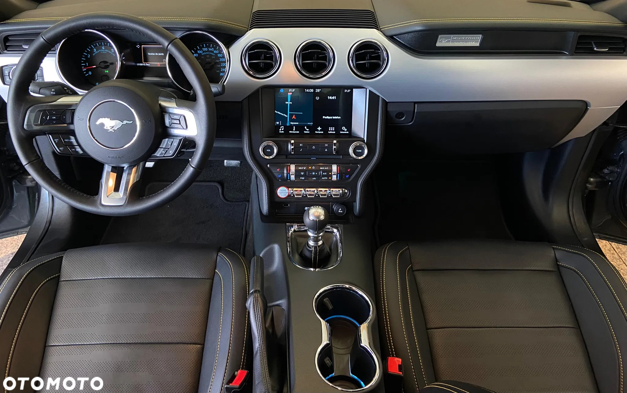 Ford Mustang 5.0 V8 GT - 12