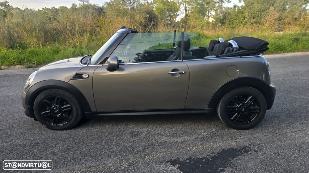MINI Cabrio Cooper D Auto - 12