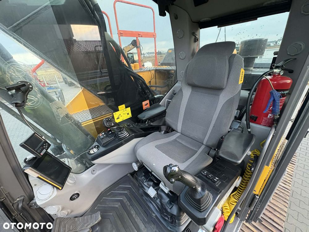 Volvo EC220EL ROTOTILT SZCZYPCE 3 ŁYŻKI 25 TON - 19