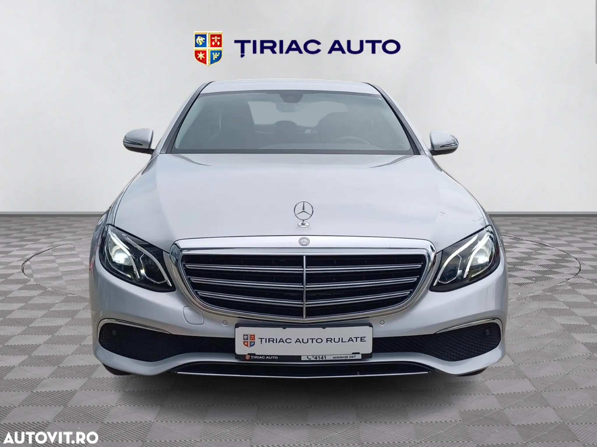 Mercedes-Benz E 200 9G-TRONIC Exclusive - 8