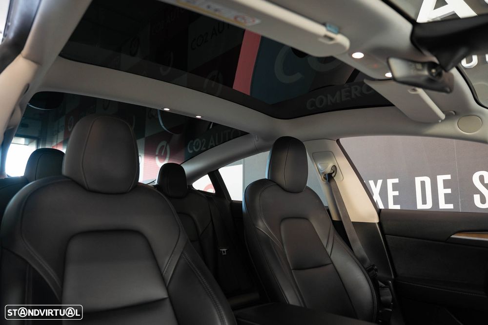 Tesla Model 3 Long Range Tração Traseira - 25