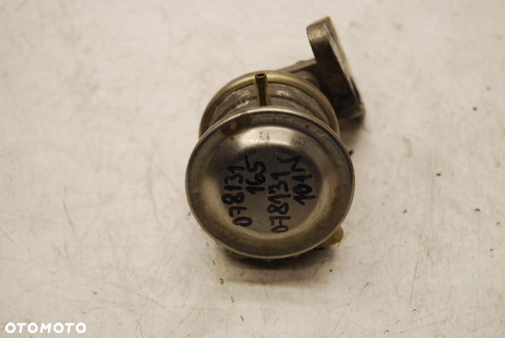ZAWÓR EGR 078131101N AUDI A4 B6 2.4 V6 BDV A6 C5 - 4