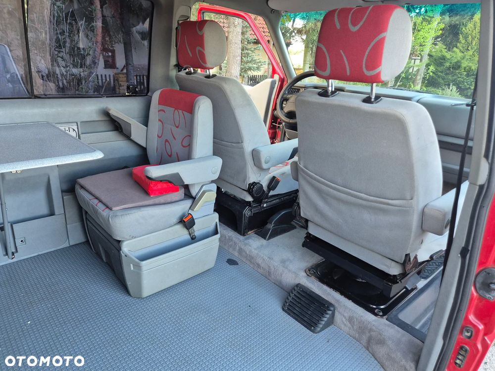 Volkswagen Multivan Standard - 33