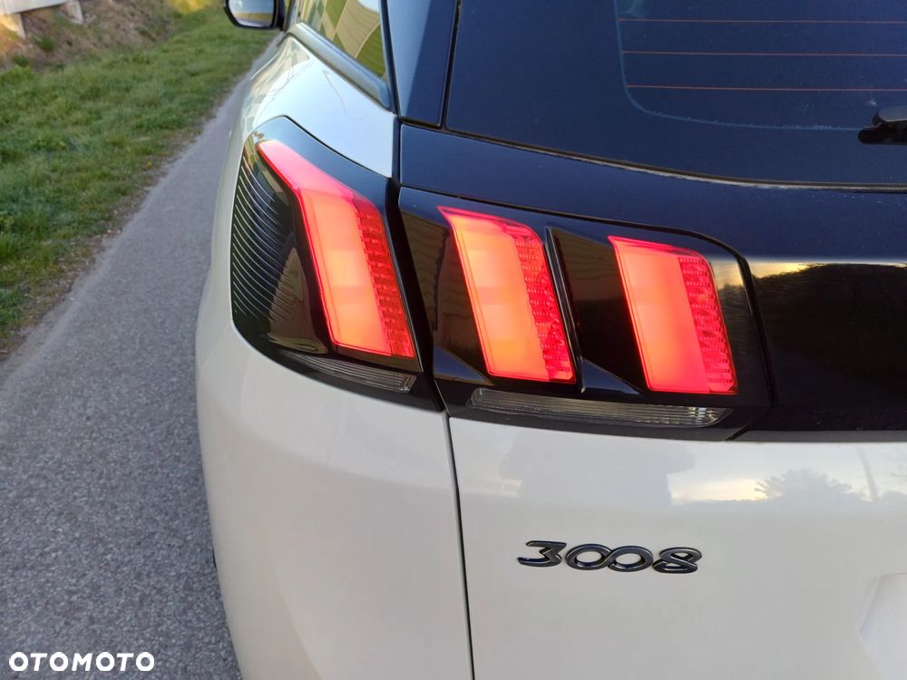 Peugeot 3008 BlueHDi 130 Stop & Start EAT8 Allure - 30