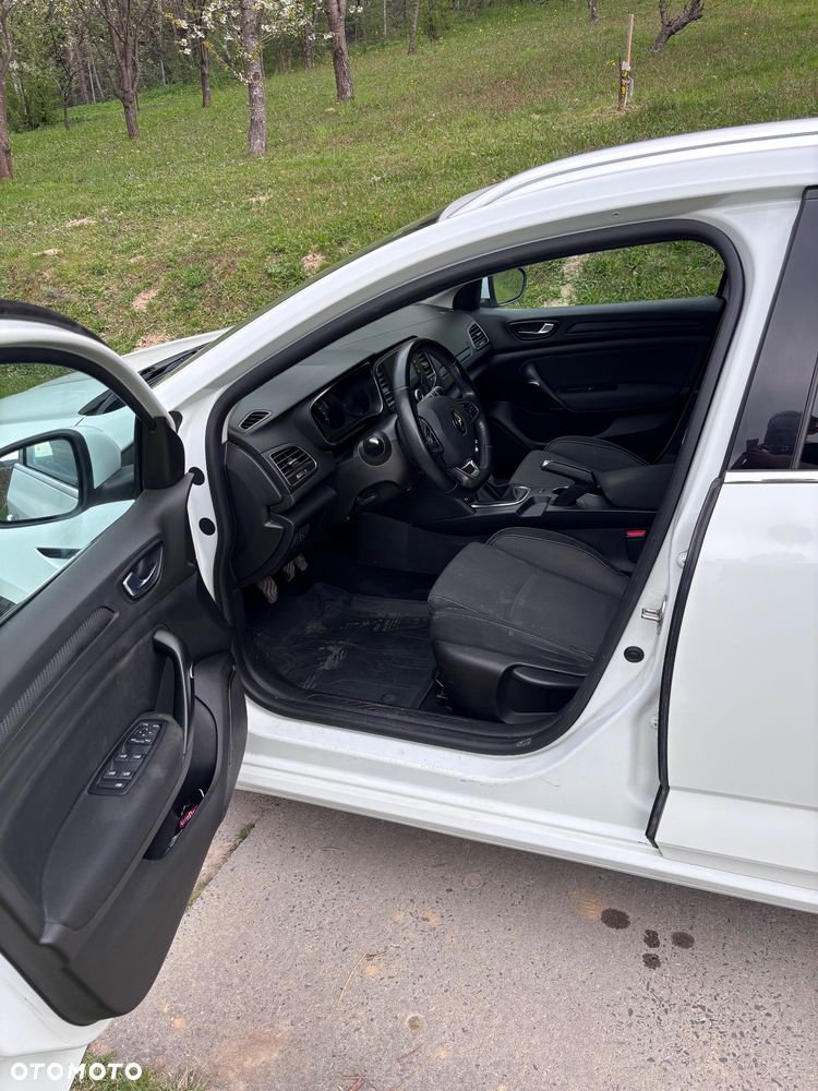 Renault Megane 1.5 Blue dCi Life - 8